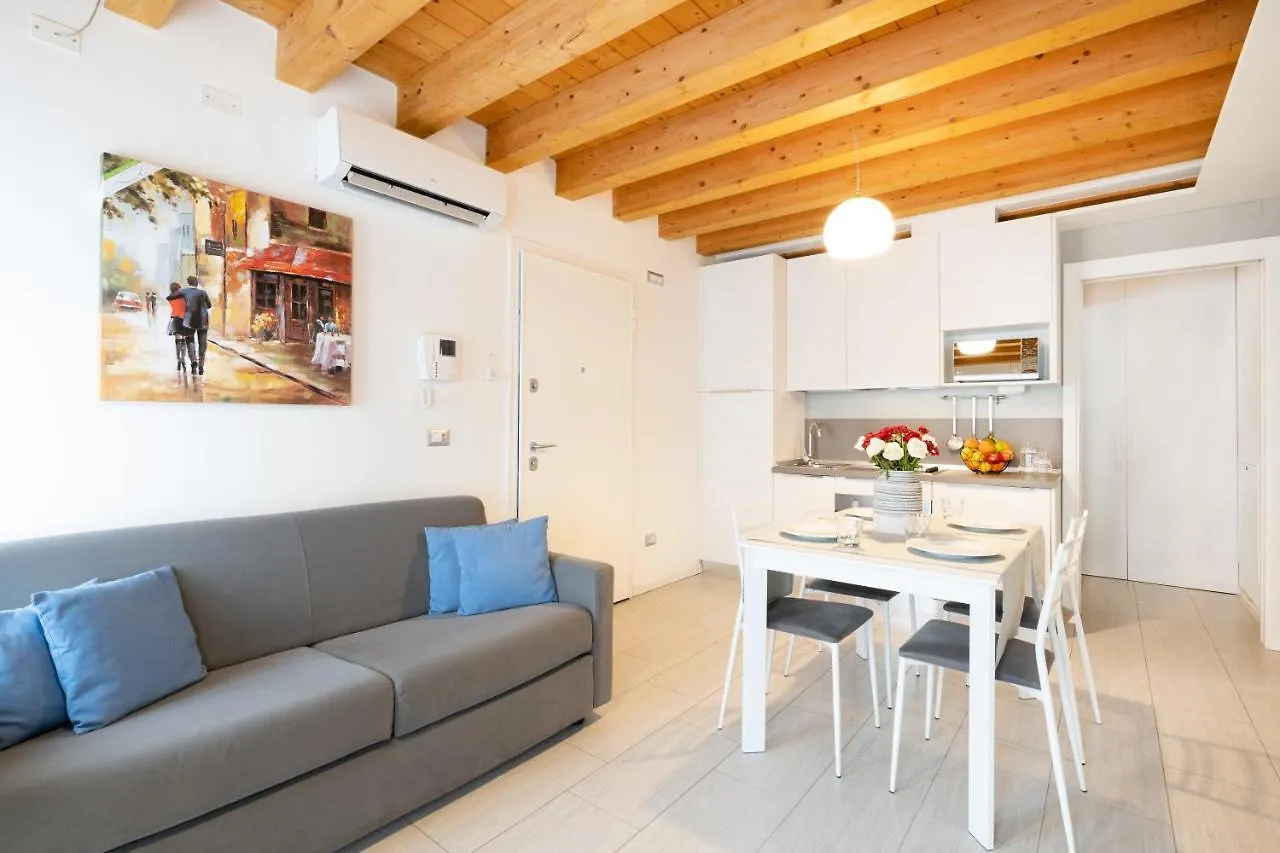 Residence Ca' Degli Antichi Giardini Venice 2*,