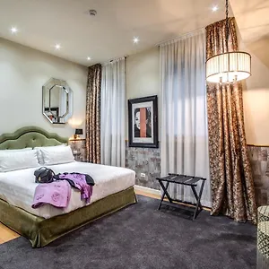 https://the-talent-hotel.it-romehotels.com