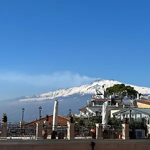 https://bella-tao.taorminaitalyhotels.com