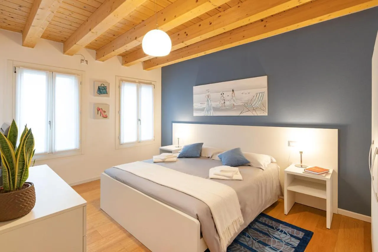 Residence Ca' Degli Antichi Giardini Venice 2*,