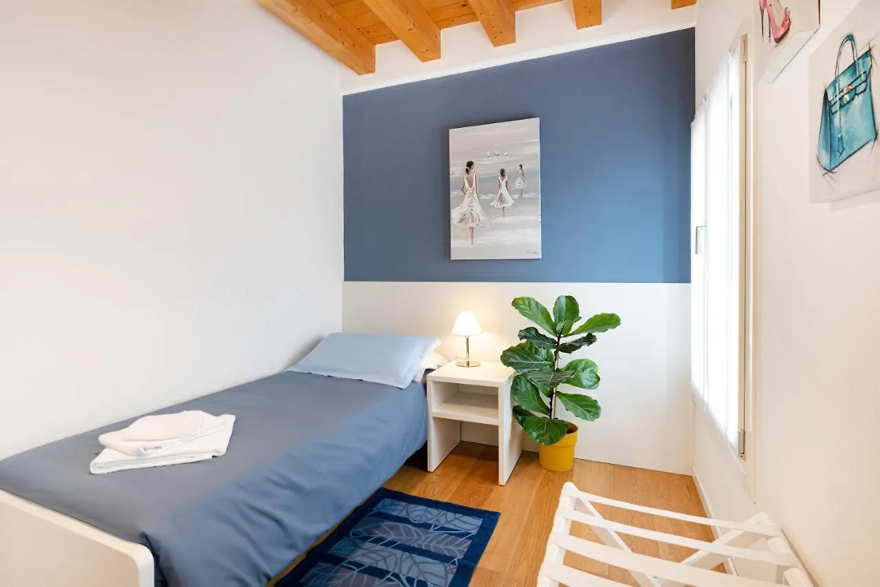 Residence Ca' Degli Antichi Giardini Venice Italy